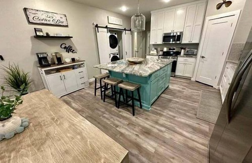 Port O Connor House | HONEY HOLE Family Fishing - Pets Add Fees