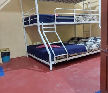 Stuart Hill House | Honey Palace Homestay