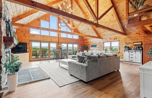Mattawana Cabin | Honeygrove Hideaway. Your next Elite Vacation!