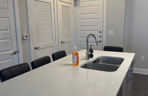 Dallas Apartment | HoneyHaven Suite