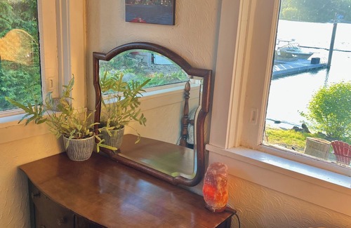 Honeymoon Bay Cabin | Honeymoon Bay Cottage