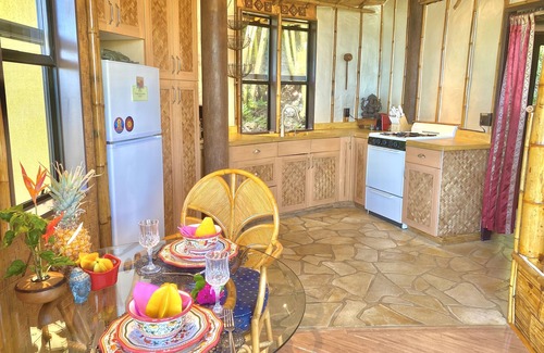 Haiku Cottage | Honeymoon Bliss: Bamboo Temple with Ocean Views at Maui Eco Retreat