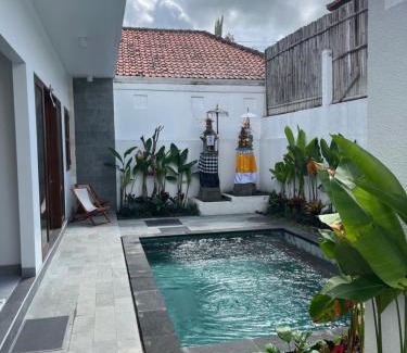 Mengwi Villa | Honeymoon Villa near Canggu
