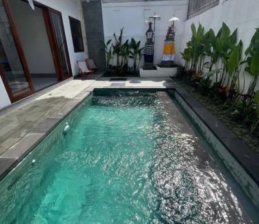 Mengwi Villa | Honeymoon Villa near Canggu