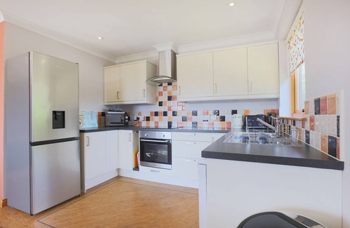 Rockcliffe Cottage | Honeysuckle, Colvend - a lodge that sleeps 6 guests in 3 bedrooms
