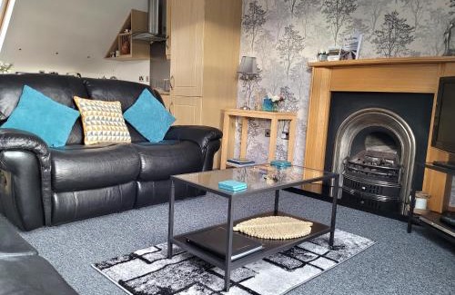 Maghera Apartment | Honeysuckle Cottage - Newcastle, Northern Ireland
