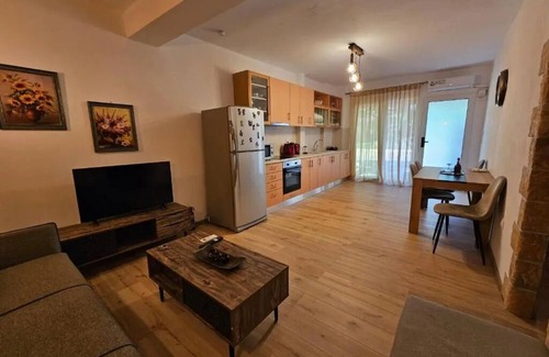 Markopoulon Apartment | Honeywell Comfort Stay