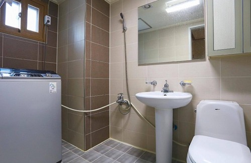 Hongcheon House | Hongcheon Kkotjip Pension