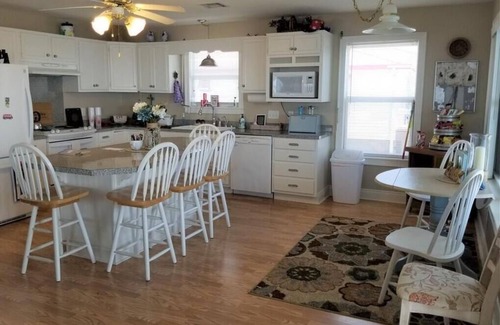 Lake Charles House | Hooked On Calcasieu - Waterfront Peninsula Lake House
