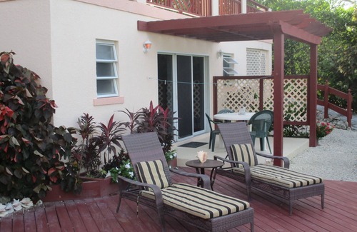 Great Exuma Apartment | HOOPERS BAY PRIME BEACHFRONT KING or TWIN STUDIO and with STARLINK fast WIFI