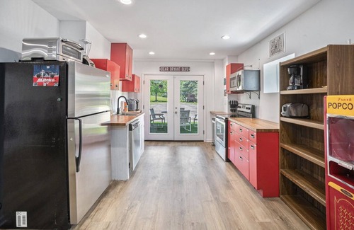 McCalla House | Hoops Haven 5-bedroom house in lovely McCalla