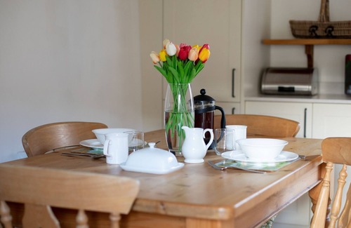 Bourton Cottage | Hope Cottage, Naunton - pet friendly with a wood burner and garden