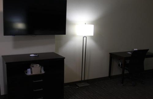 Pearsall Hotel | Horizon Inn & Suites