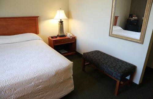 West Point Hotel | Horizon Inn & Suites