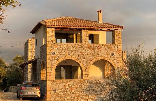 Lefktro House | Horizon Villa Mani - Seaview Family Friendly House
