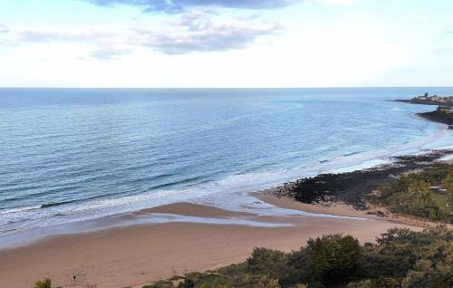 Bargara Apartment | Horizons Unit 4 Beachfront Unit