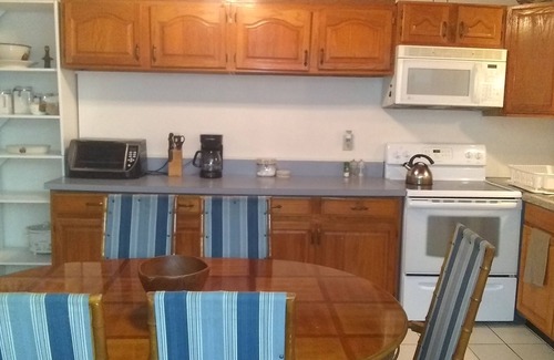 Fellowship House | Horse Farm Private Apt Allow Pets Great View Peaceful