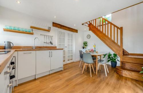 Torpoint House | Horseshoe Cottage - Uk48252
