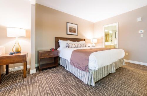 Oro-Medonte Apartment | Horseshoe Valley Suites - The Maple