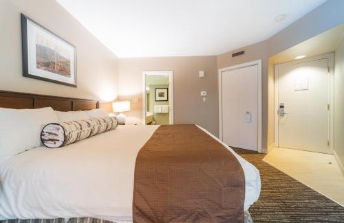 Oro-Medonte Apartment | Horseshoe Valley Suites - The Maple
