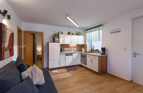 Scheffau am Wilden Kaiser Apartment | Hoschek, Christine - Comfort apartment/2 bedrooms/shower, WC