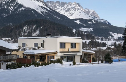 Scheffau am Wilden Kaiser Apartment | Hoschek, Christine - Comfort apartment/2 bedrooms/shower, WC