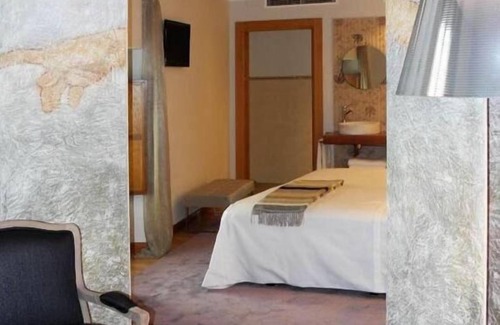 Estella Hotel | Hospederia Chapitel