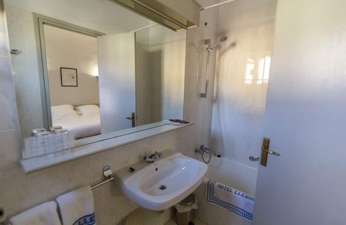 Las Ventas de Santa Lucia Hotel | Hospedium Hotel Lleida