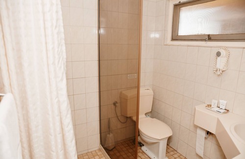 South Carnarvon Hotel | Hospitality Carnarvon, SureStay Collection by Best Western