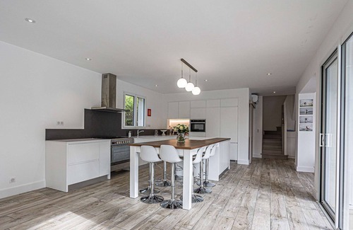 Soorts-Hossegor House | Hossegor "EMACHETHACO" Superb luxury villa with heated swimming pool for 10 people.