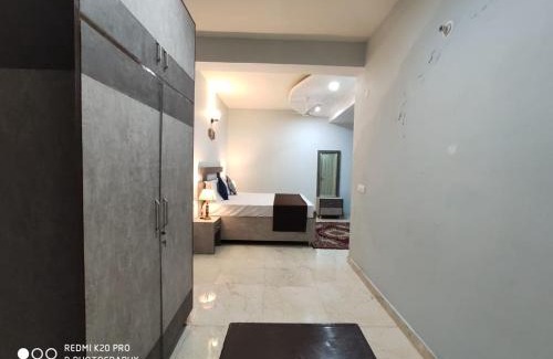 Kumarhatti Apartment | Host jatin Kasauli Mountain Mist 7o1827o7o3