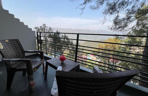 Kumarhatti Apartment | Host jatin Kasauli Mountain Mist 7o1827o7o3