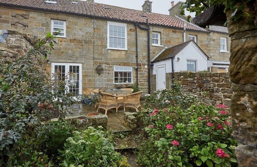 Egton House | Host & Stay | Arncliffe View