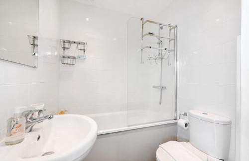 Rottingdean House | Host & Stay - Blue Bolthole on Vicarage Lane