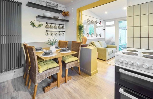 Canterbury House | Host & Stay | Cedar Cottage