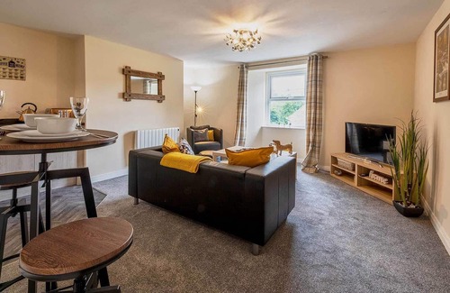 Eastgate Apartment | Host & Stay | Chapel Race - High Force