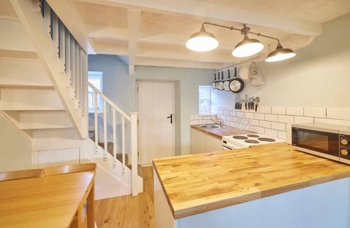 Hinderwell House | Host & Stay | Honey Cottage