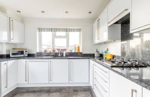 Mundesley House | Host & Stay | Gorse Cottage