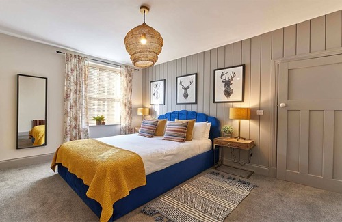 Hexham House | Host & Stay | Greenside