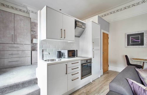Durham Apartment | Host & Stay | Mayford Studio