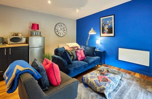 South Charlton House | Host & Stay | Ocean Blue Lodge