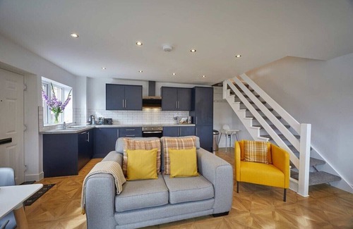 Beadnell House | Host & Stay | The Bach