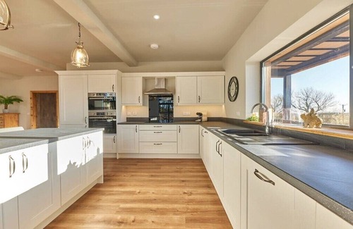 Hallington House | Host & Stay | The Gathering