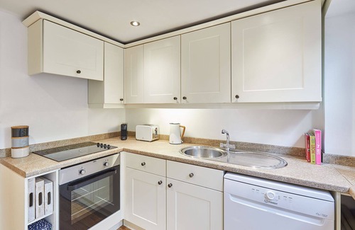 Great Ayton House | Host Stay Waterlily Cottage