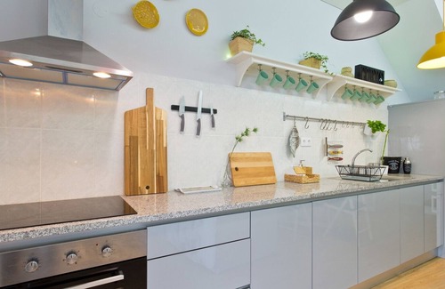 Uniao de Freguesias do Centro Apartment | Host Wise - Charmy Sunny Duplex | City Center