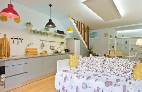 Uniao de Freguesias do Centro Apartment | Host Wise - Charmy Sunny Duplex | City Center