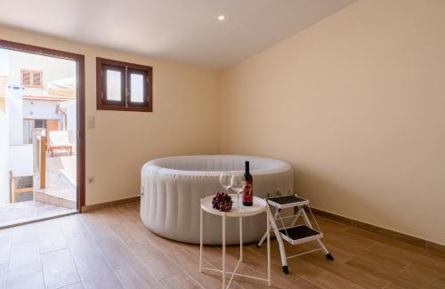 Bonfim House | Host Wise - Spacious Duplex House - Jacuzzi & Terrace
