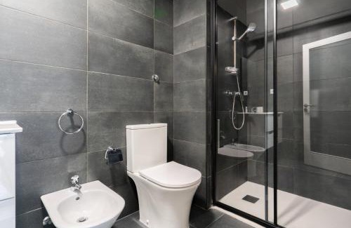Espinho Apartment | Host Wise - Spacious Fresh Flat w Terrace - Near Sea