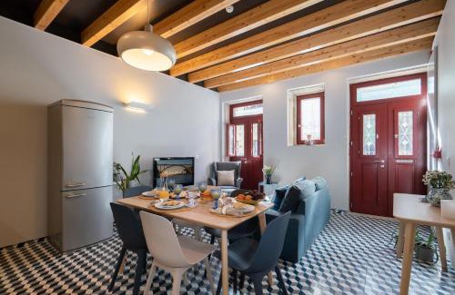 Sao Pedro da Afurada House | Host Wise - Stylish Luxurious House - River View