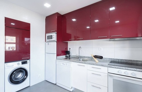Leixões Apartment | Host Wise - Trendy Bright Flats | Jacuzzi